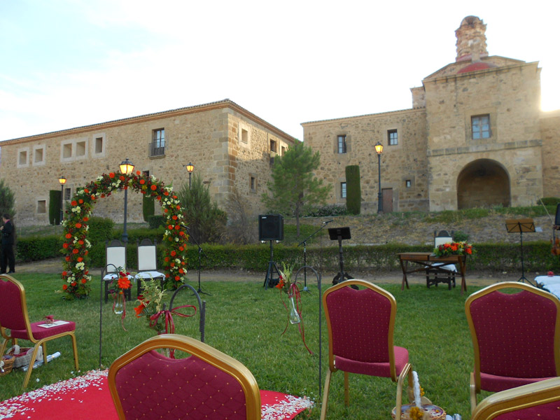 Decoración de una boda al aire libre