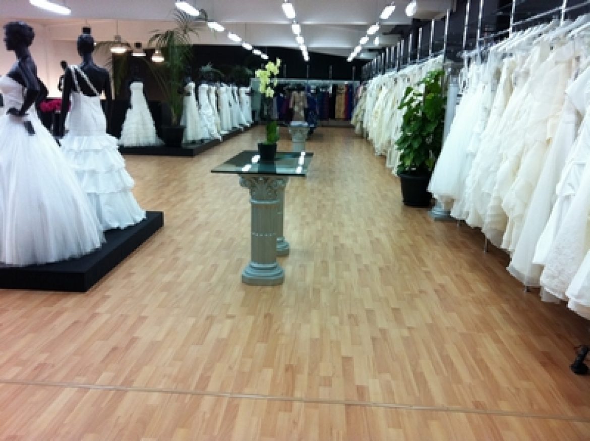 Vestidos de novia Low Cost. Tiendas Factory